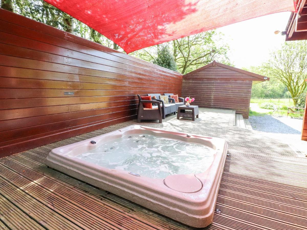 Gisburn Forest Lodge Скиптон Экстерьер фото