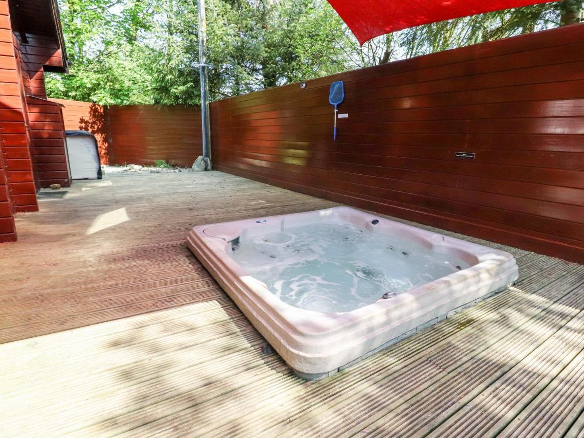 Gisburn Forest Lodge Скиптон Экстерьер фото